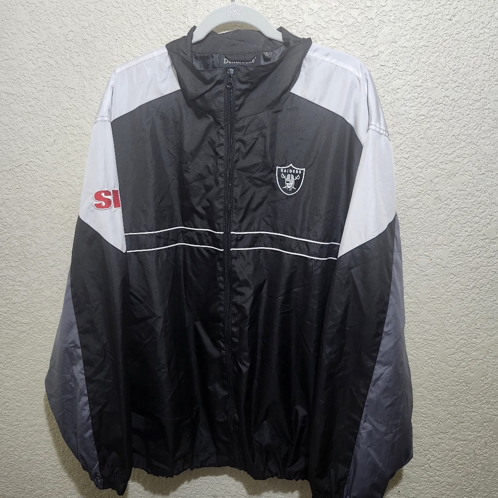 Vintage Raiders Sports Illistrated Windbreaker Men's Black and Gray Jacket - Picture 5 of 8